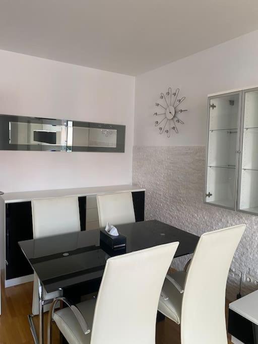 115 M2 Maisonette With Free Parking * Wien